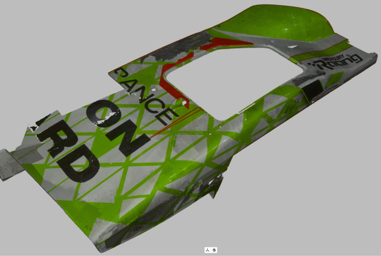 000570_Artec-Studio-18-Professional-Xboat-Main-Hull-2