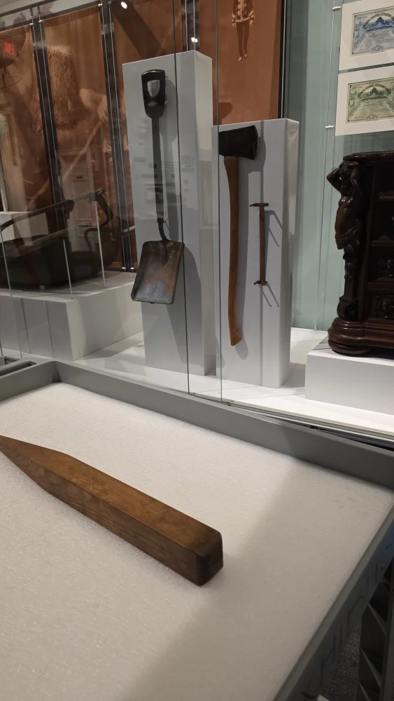 1904-Worlds-Fair-Wooden-Stake