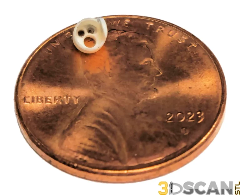 Extremely-Tiny-Medical-Device-02b